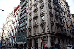 02-1 Little Singer Building At 561 Broadway South Of Prince St In SoHo New York City.jpg